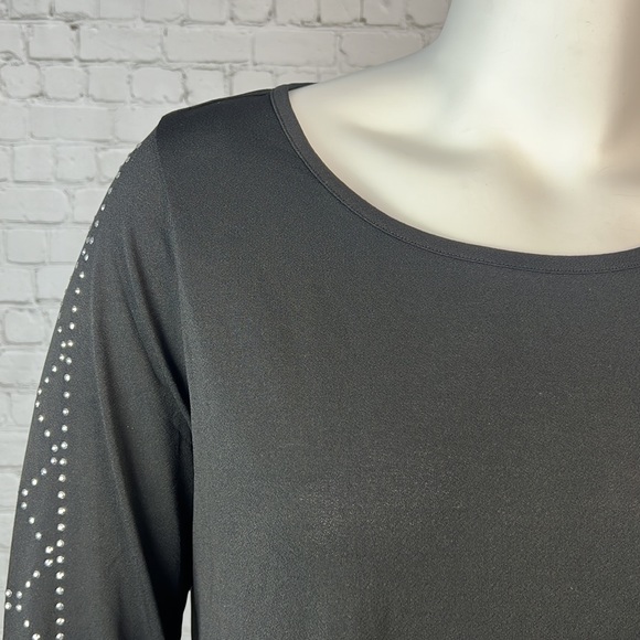 Belldini Black & Silver Studded Long Sleeve Top Plus Size 1X - Picture 5 of 6